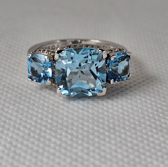 Genuine Swiss Blue Topaz Ring Sterling Silver Size 8! - Picture 3 of 7